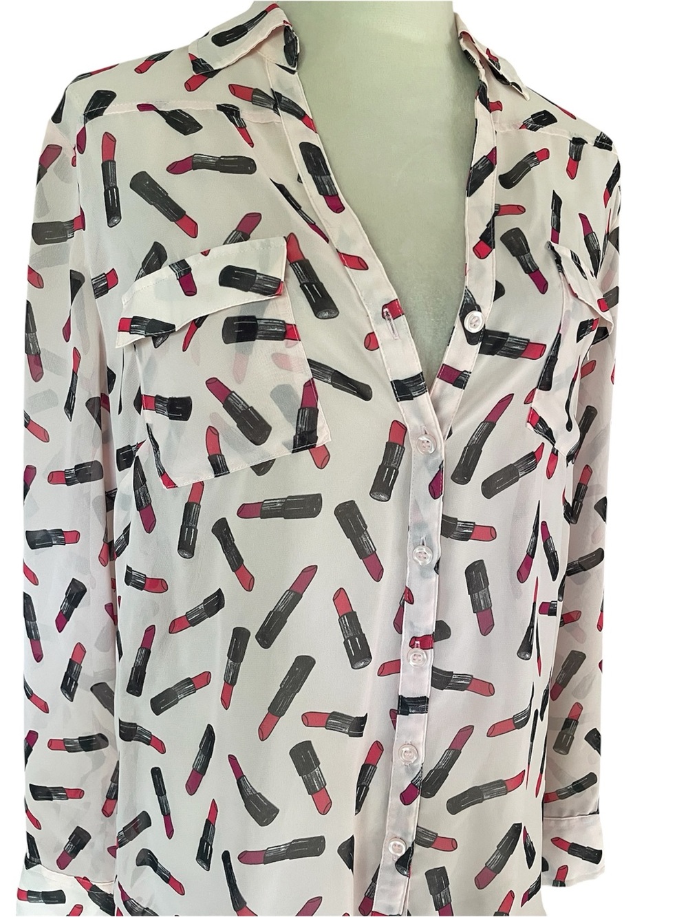NY&Co Light Pink Lipstick-Print Button-Front Blouse - Picture 4 of 6